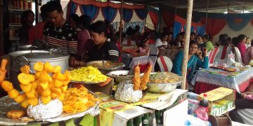 आलु परिकारमा रमाउँदै दर्शक