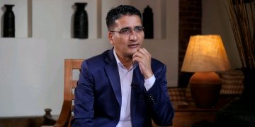 किन एपीवान टेलिभिजनबाट बाहिरिए टीकाराम यात्री ?