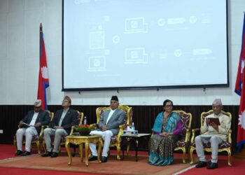 साहित्यकार वैरागी काइला र धर्मराज सावित्री थापा पुरस्कार एल पी जोशीलाई