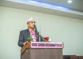 अस्वस्थ रहँदा रहँदै पनि चुनावी अभियानलाई तिव्रता : गाेकर्ण कार्की