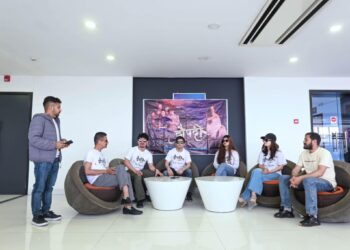 पोखरामा ‘द्रौपदी’ टोलीसँग पत्रकारको भेट, फिल्म चल्नेमा निर्माण पक्ष आशावादी