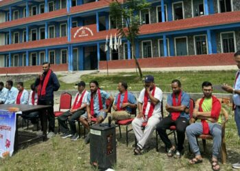 राष्ट्रिय फलफूल तथा तरकारी थोक व्यवसायी संघद्वारा विद्यालयमा शैक्षिक तथा खेलकुद सामग्री वितरण